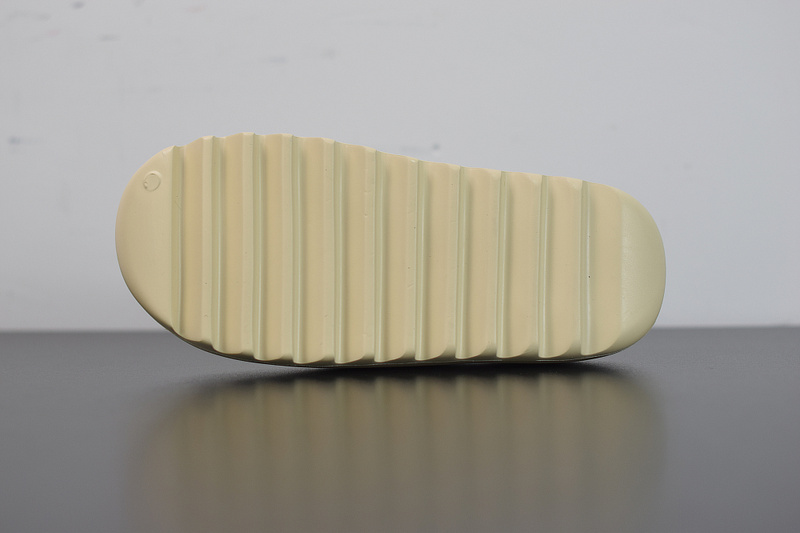kanye west x ad*s Y**zy slide “resin”fw6345