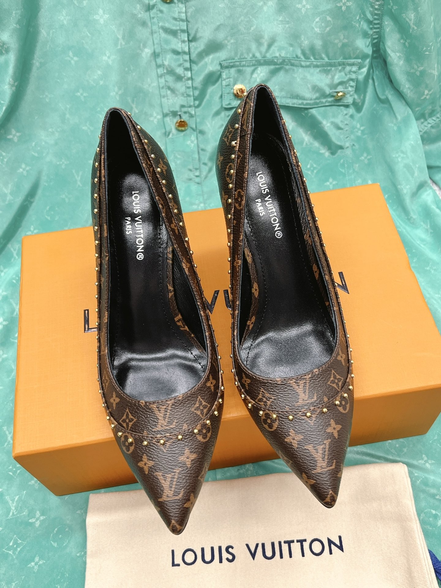 l0*is V*t0n heel-10.5cm