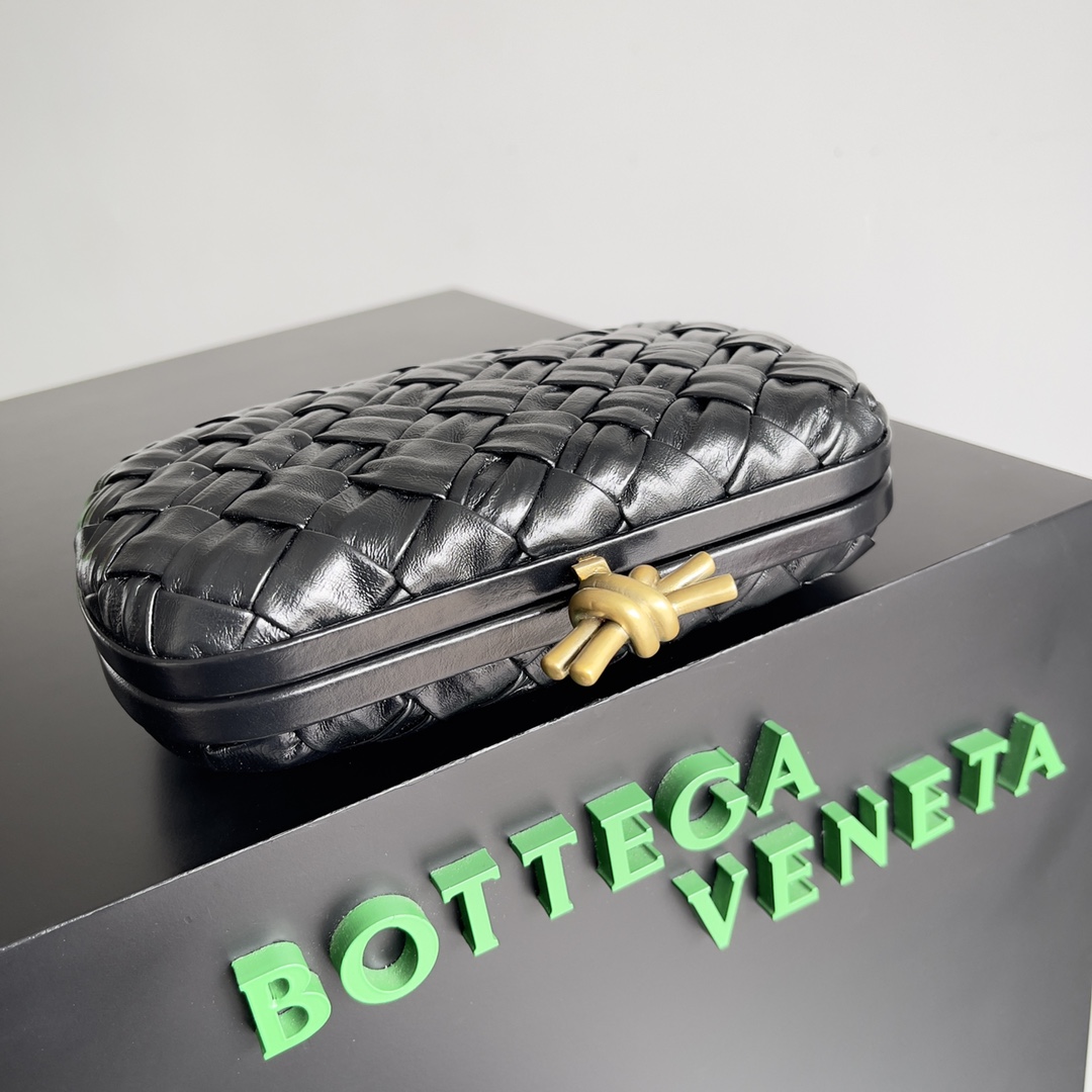 bo*te*ga Ve*ne*ta knot pouch-20.5*6*12.5cm