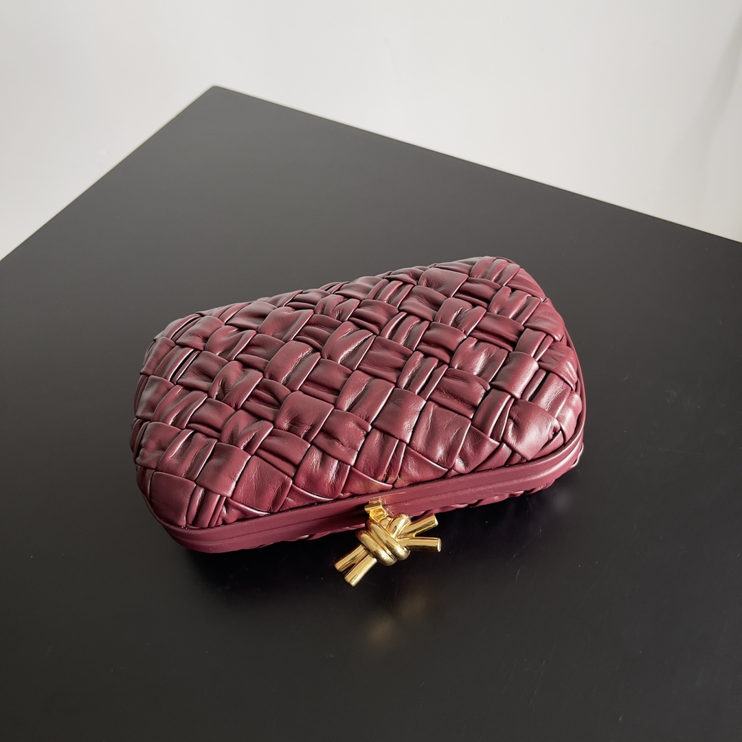 bo*te*ga Ve*ne*ta knot pouch-20.5*6*12.5cm