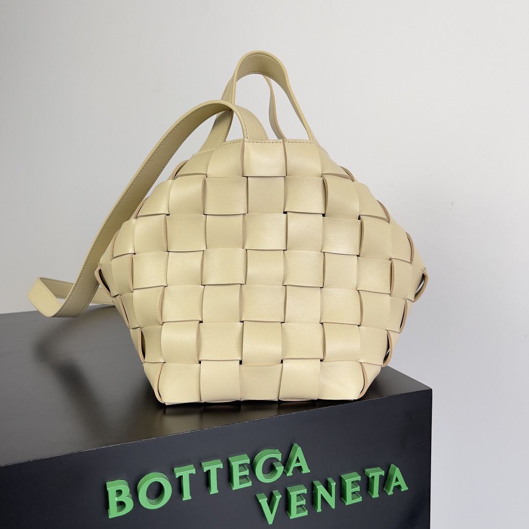 bo*te*ga Ve*ne*ta bowling bags-28*21*1cm