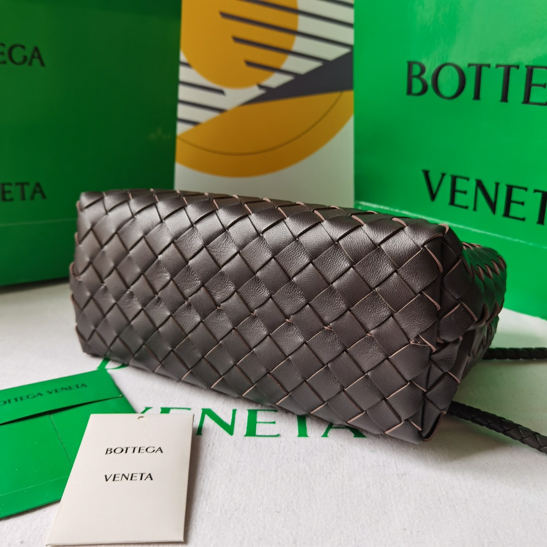 bo*te*ga Ve*ne*tatote-22*25*10.5cm