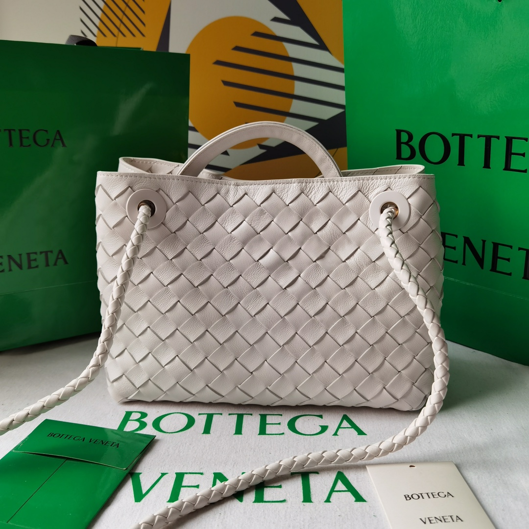 bo*te*ga Ve*ne*tatote-22*25*10.5cm