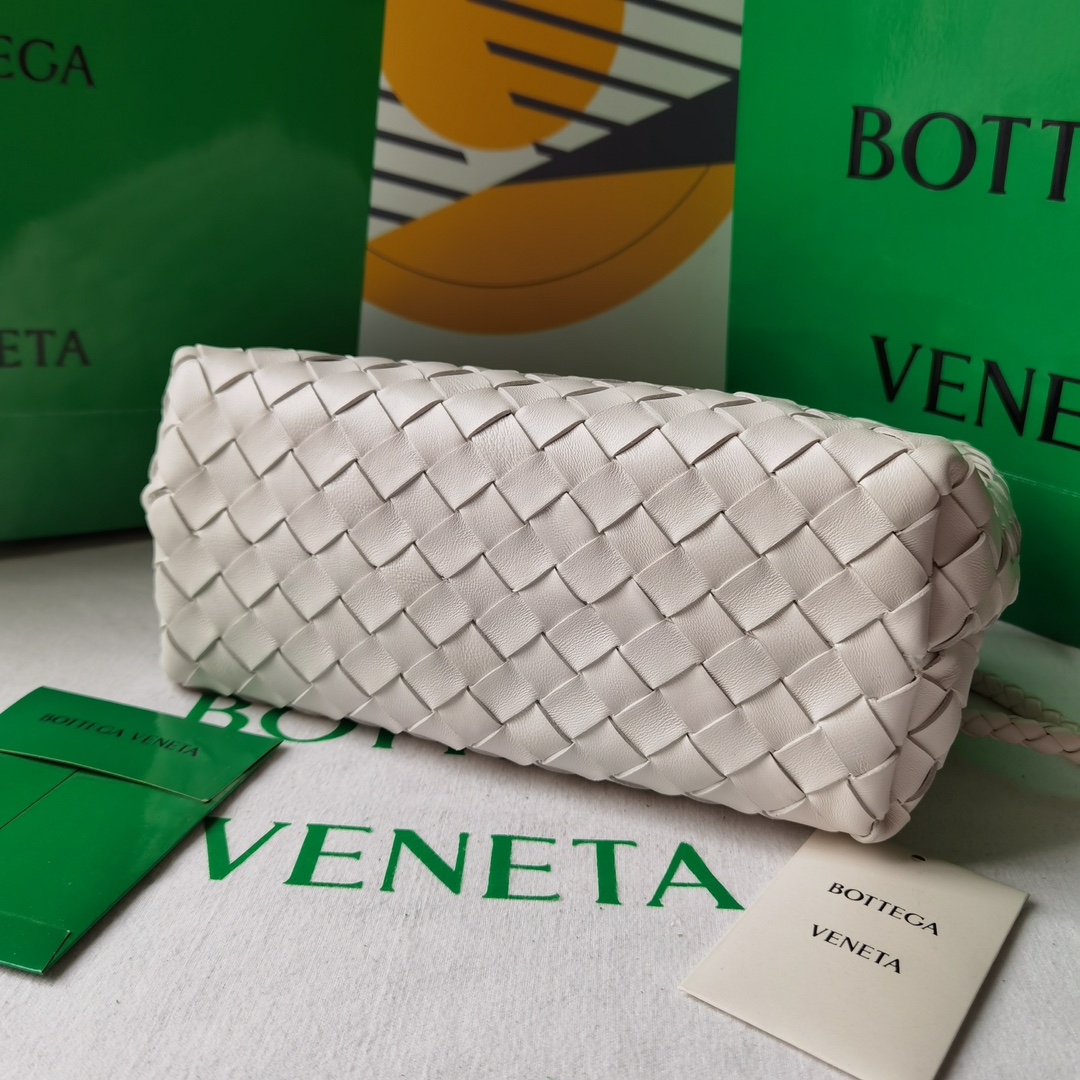 bo*te*ga Ve*ne*tatote-22*25*10.5cm