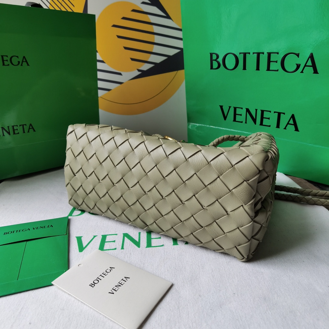 bo*te*ga Ve*ne*tatote-22*25*10.5cm