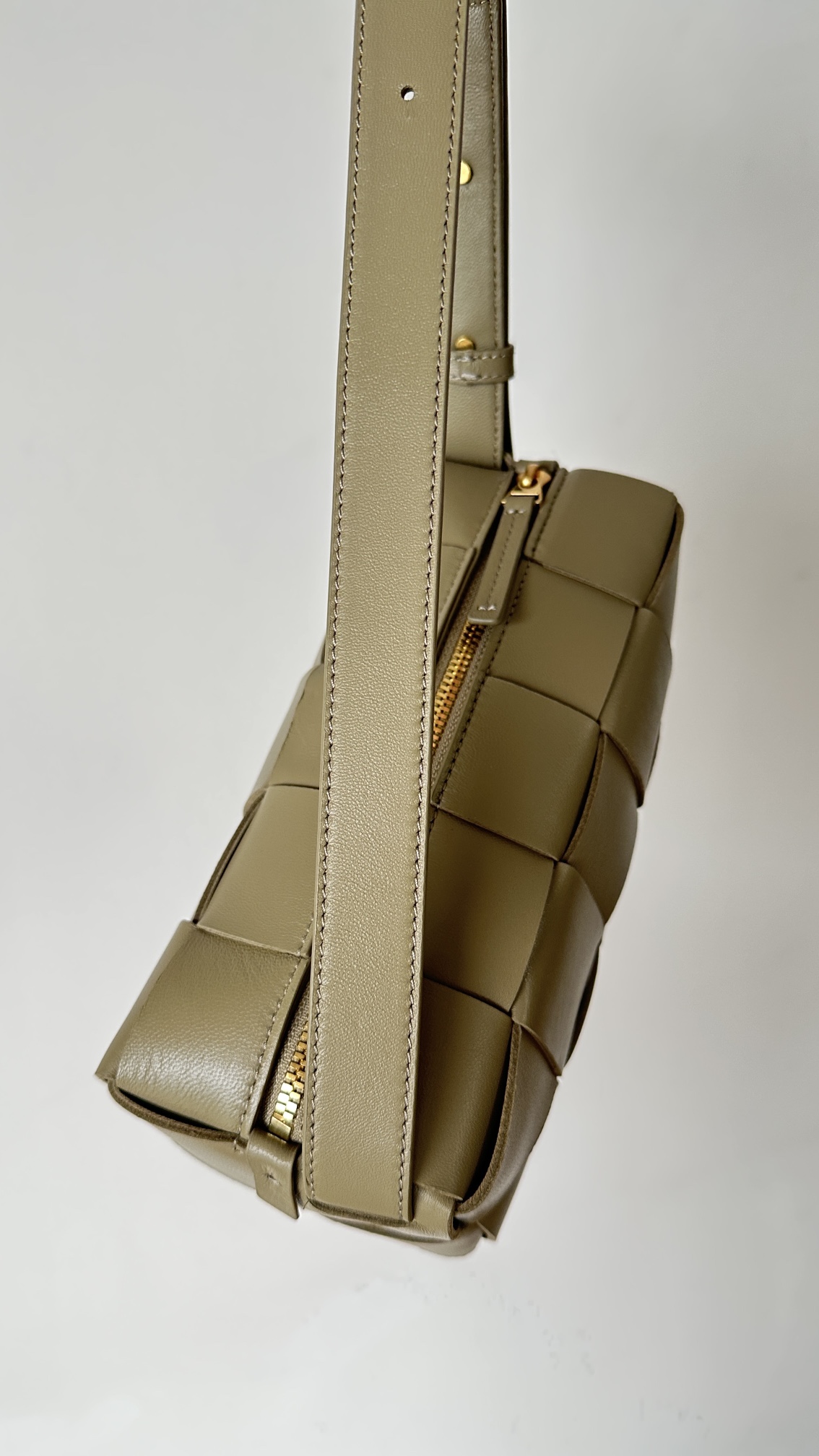 bo*te*ga Ve*ne*ta brick mini cassette bag-23.5*10*10cm