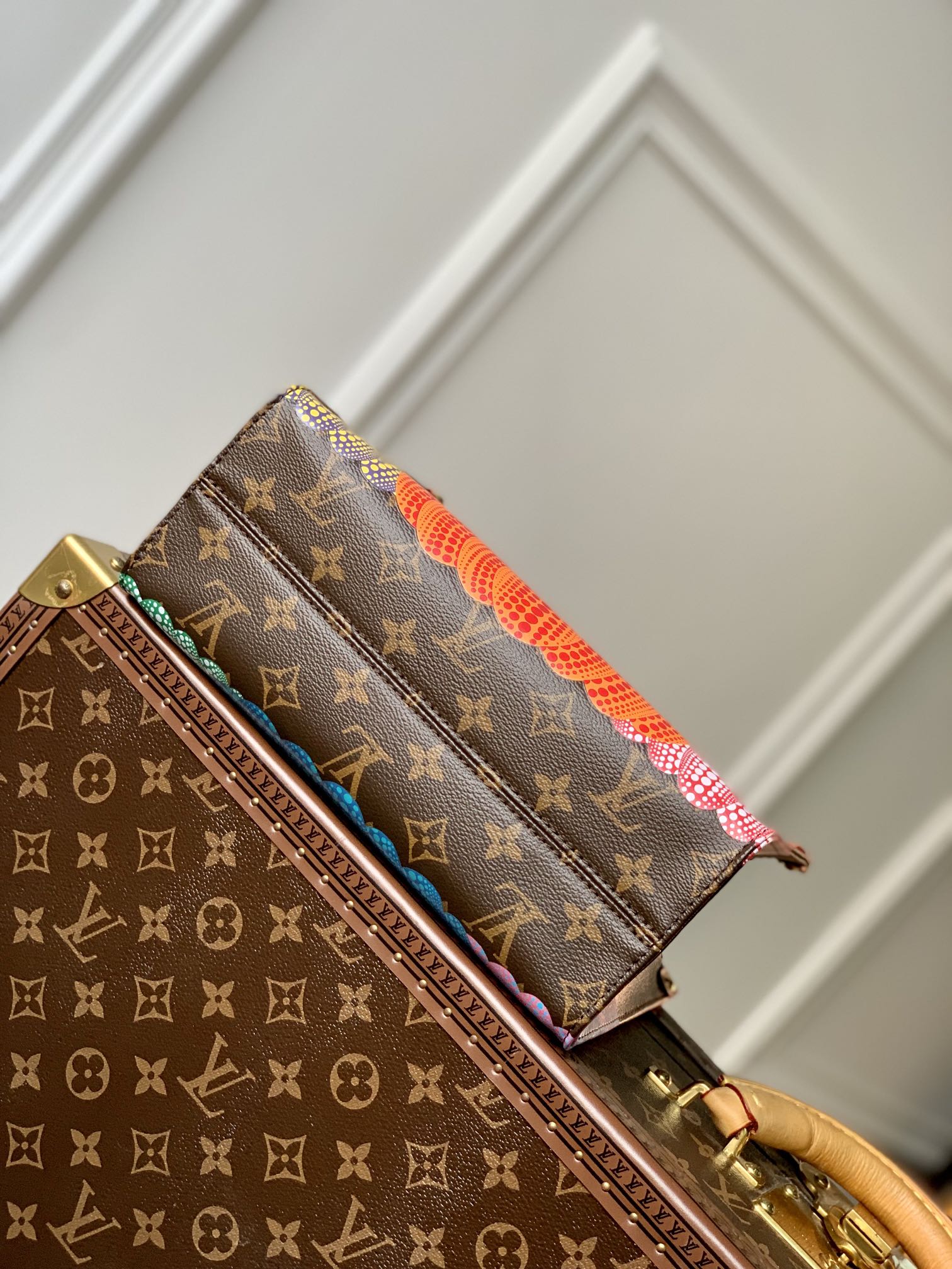 l0*is V*t0n x yk onthego handbag-25*19*11.5 cm