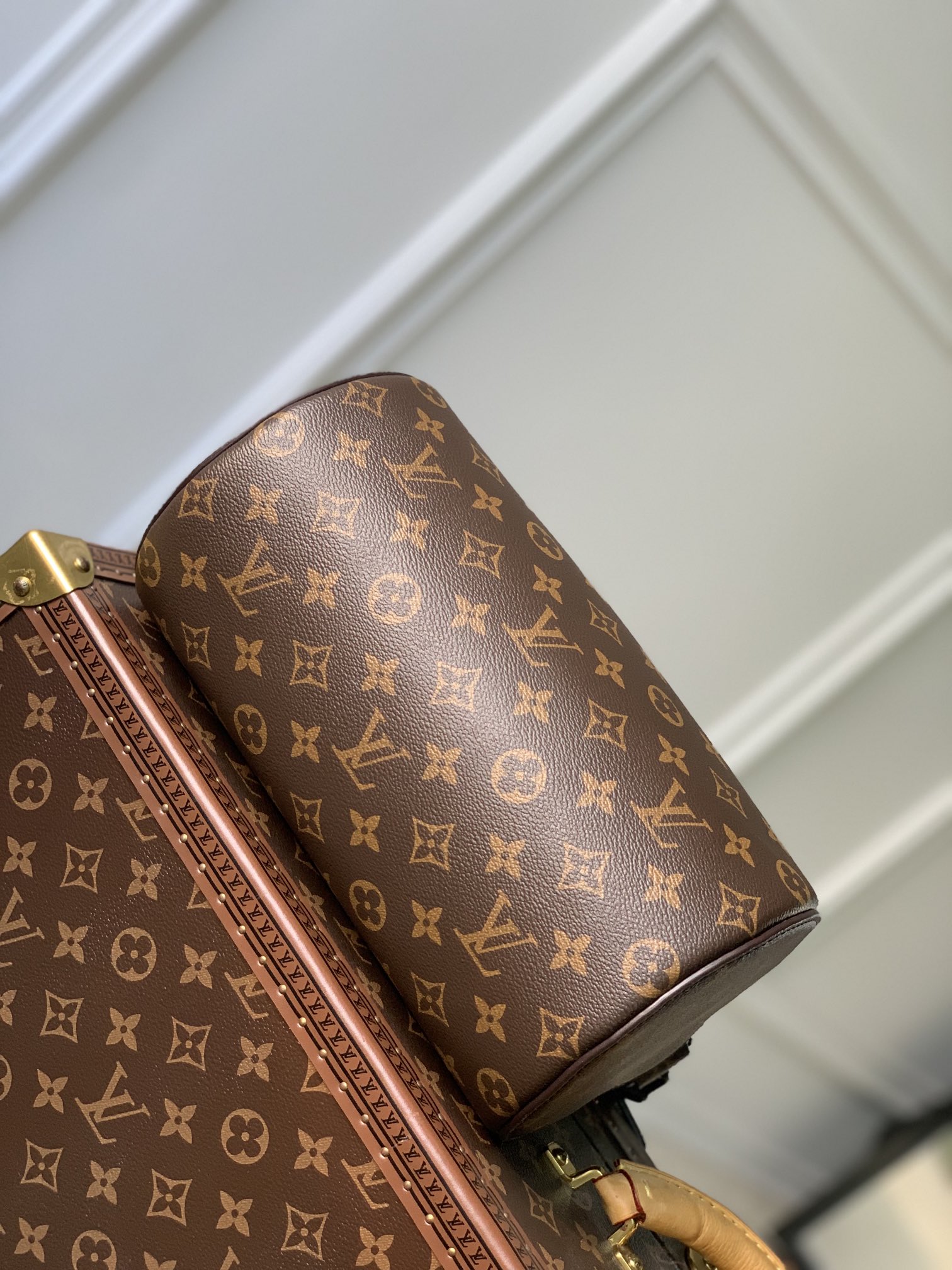 l0*is V*t0n soft polochon bag m46692-27x 15x 15cm