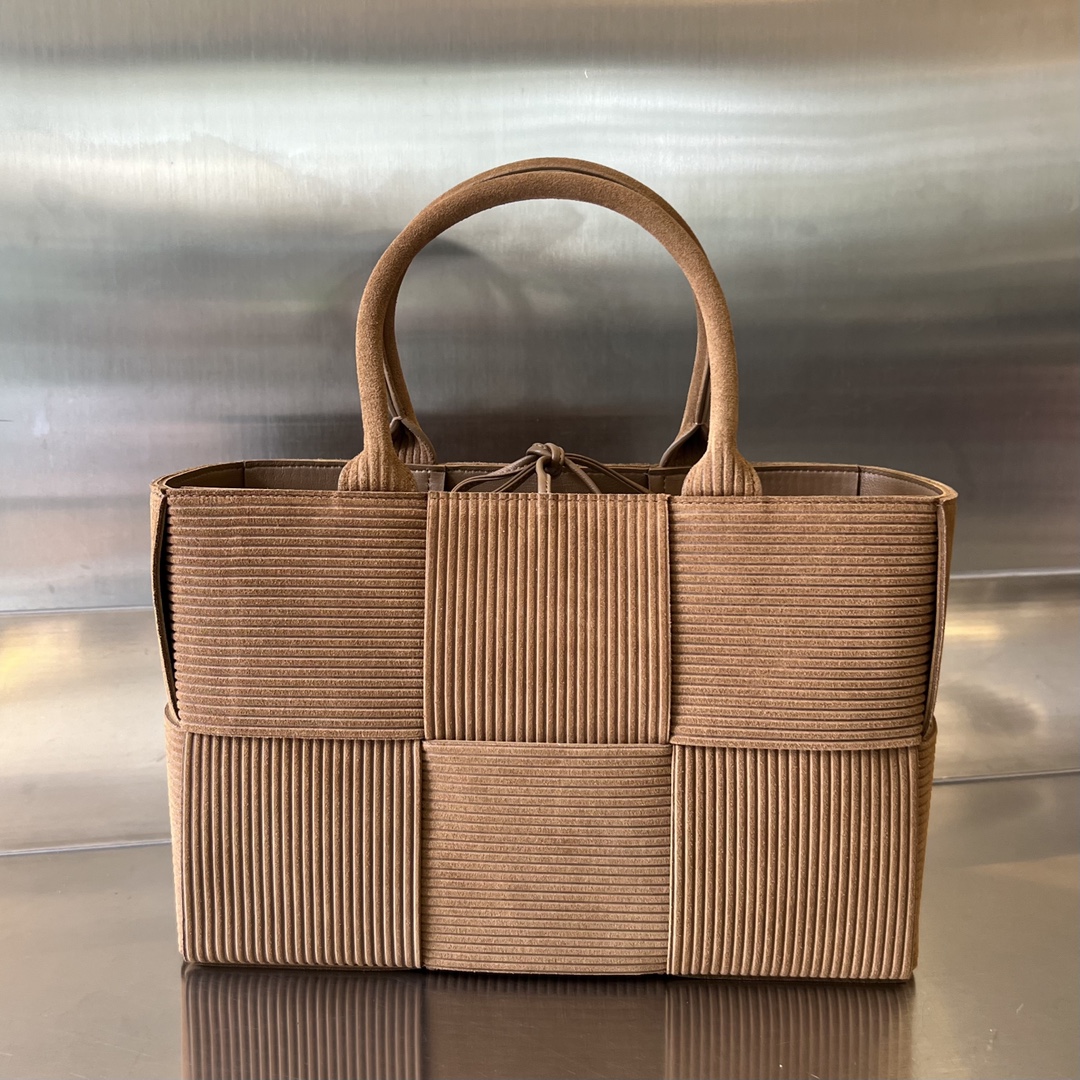 bo*te*ga Ve*ne*ta arco tote-30x20x11.5cm