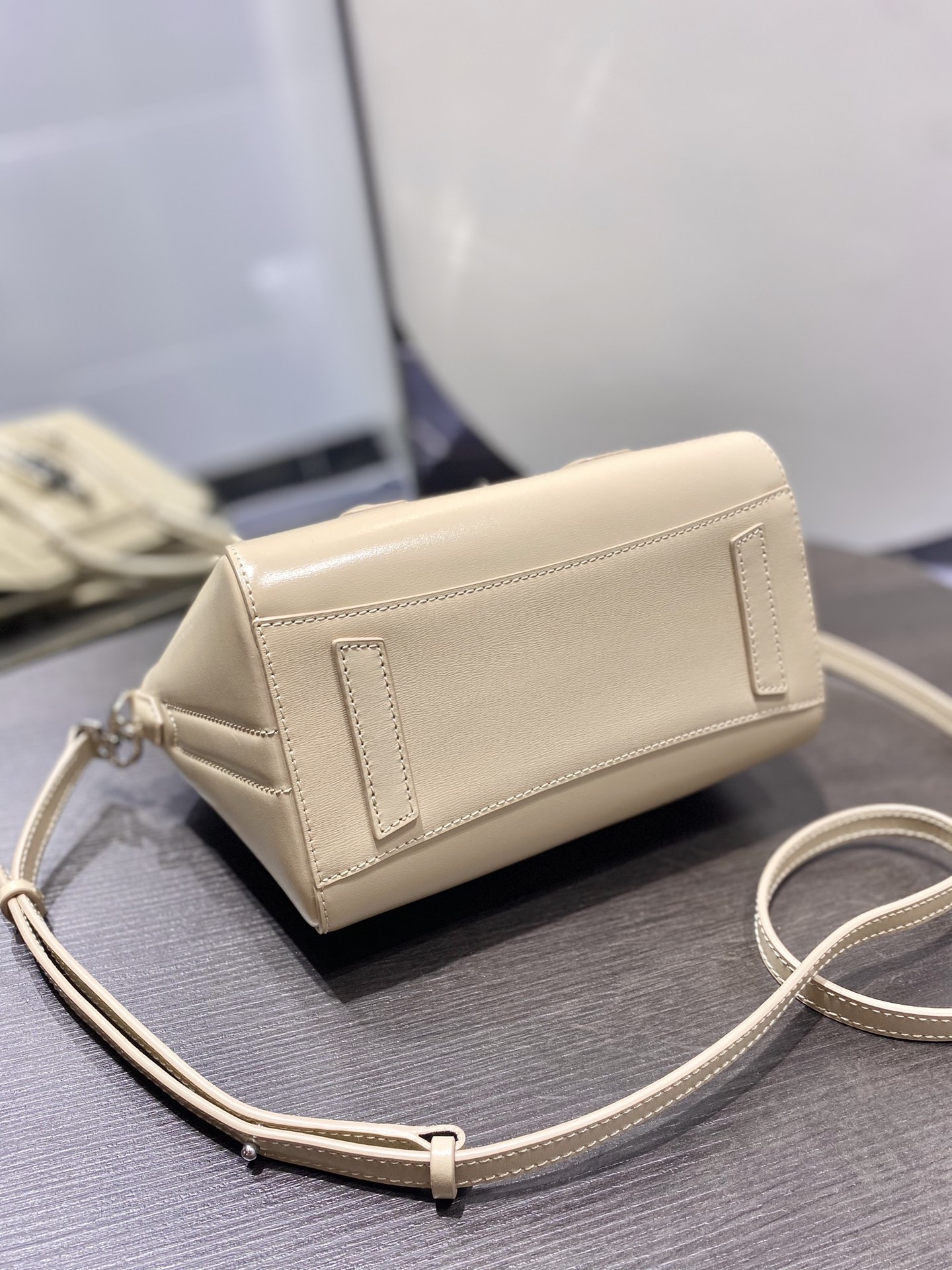 Givenchy Antigona Tote-22*20*13CM