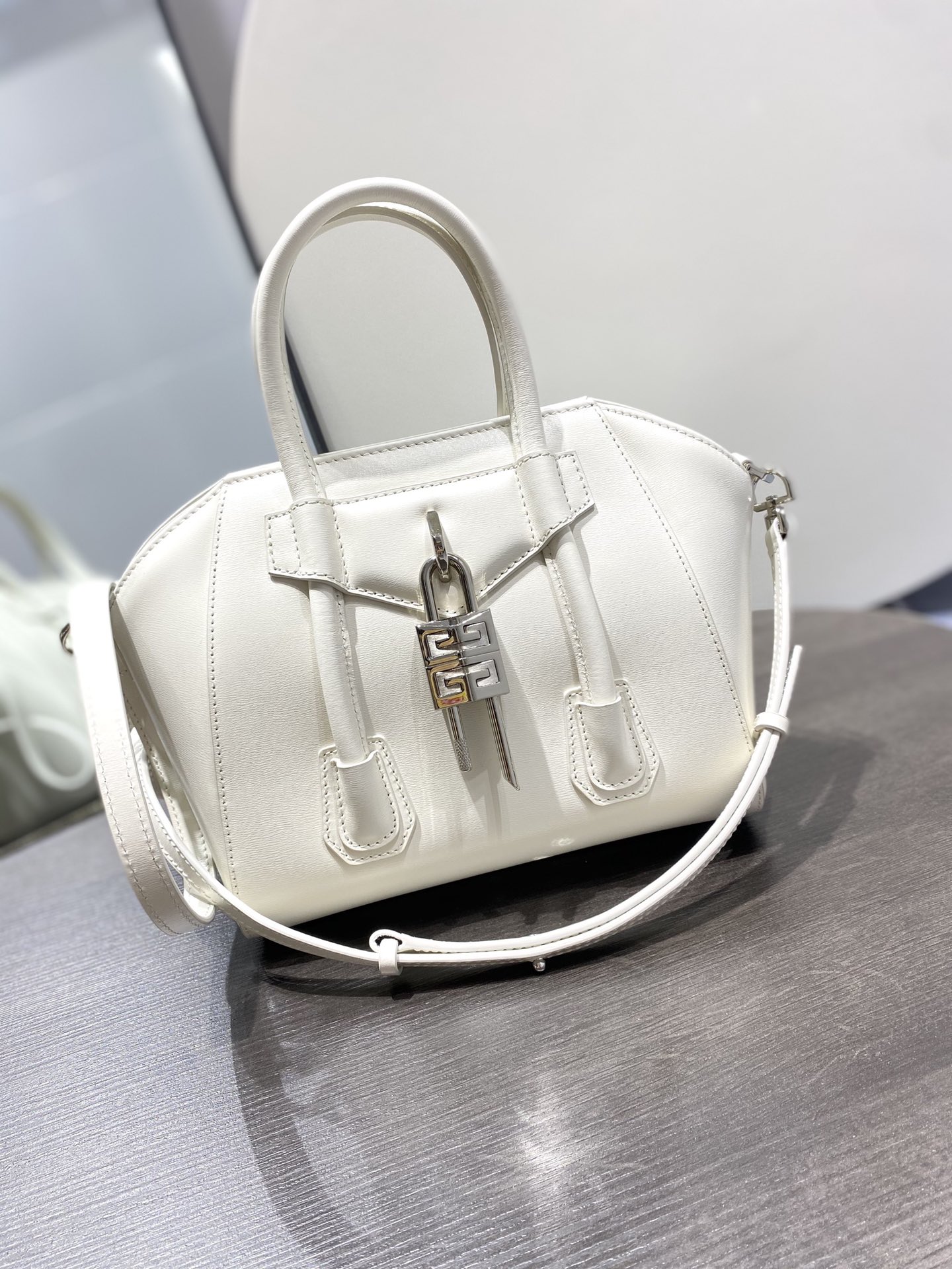 Givenchy Antigona Tote-22*20*13CM