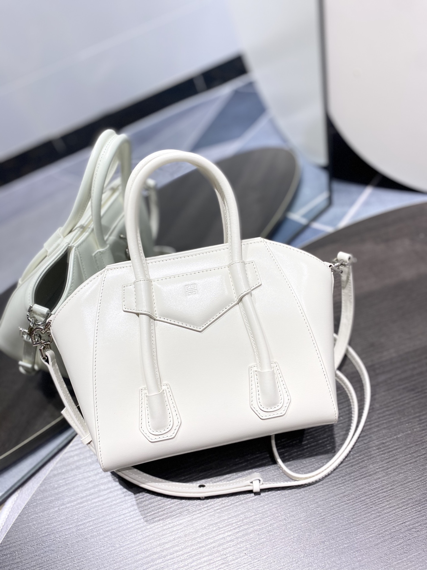Givenchy Antigona Tote-22*20*13CM