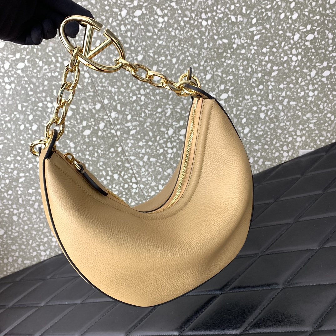 Valentino Garavani Vlogo MoonHobo Tote-29x23x11CM