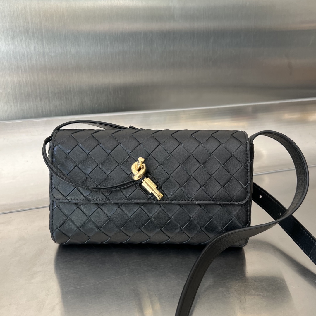 bo*te*ga Ve*ne*ta andiamo crossbody bag-21.5*13.5*4.5cm