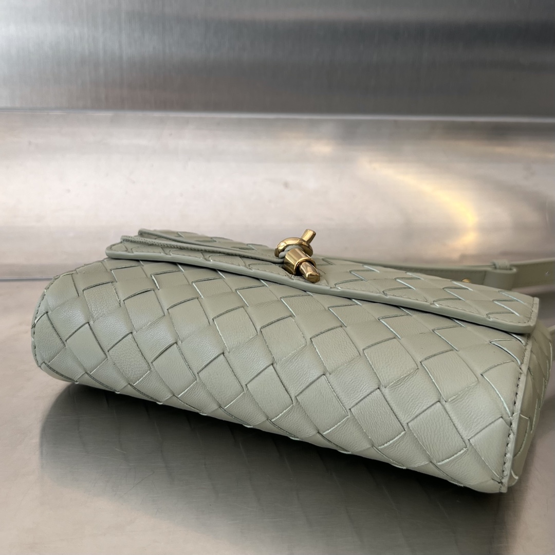 bo*te*ga Ve*ne*ta andiamo crossbody bag-21.5*13.5*4.5cm