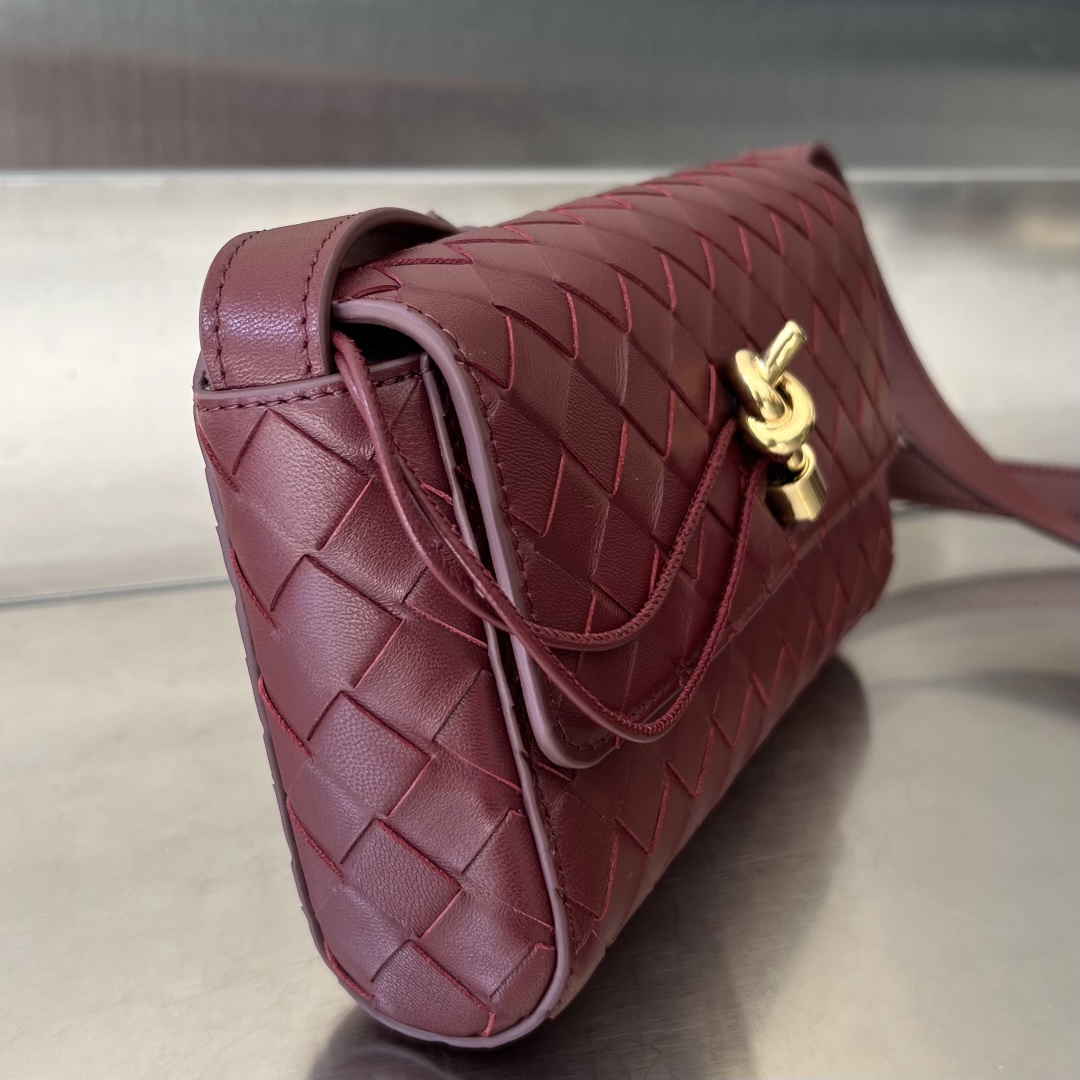 bo*te*ga Ve*ne*ta andiamo crossbody bag-21.5*13.5*4.5cm