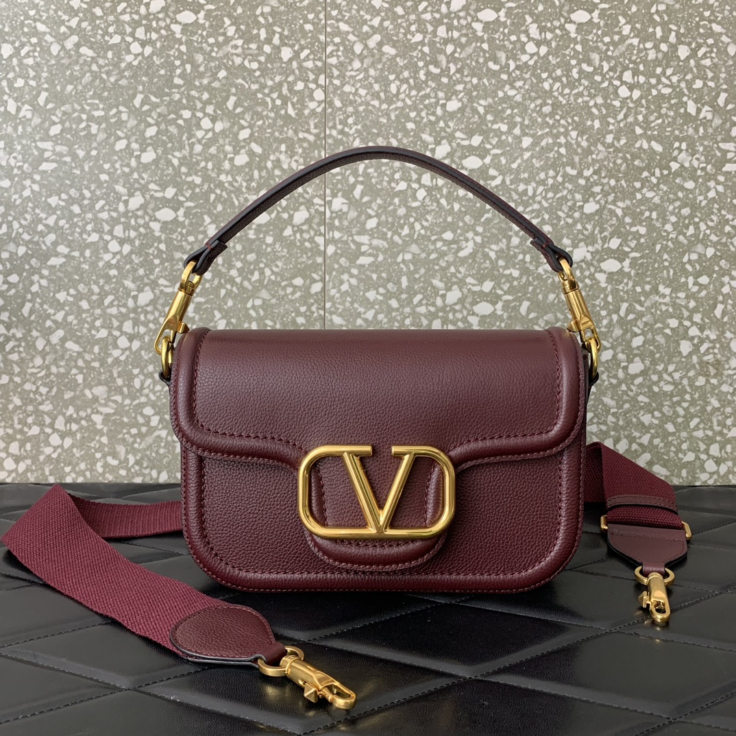 Valentino Garavani Allnite Bag-23.5✖️18✖️8CM
