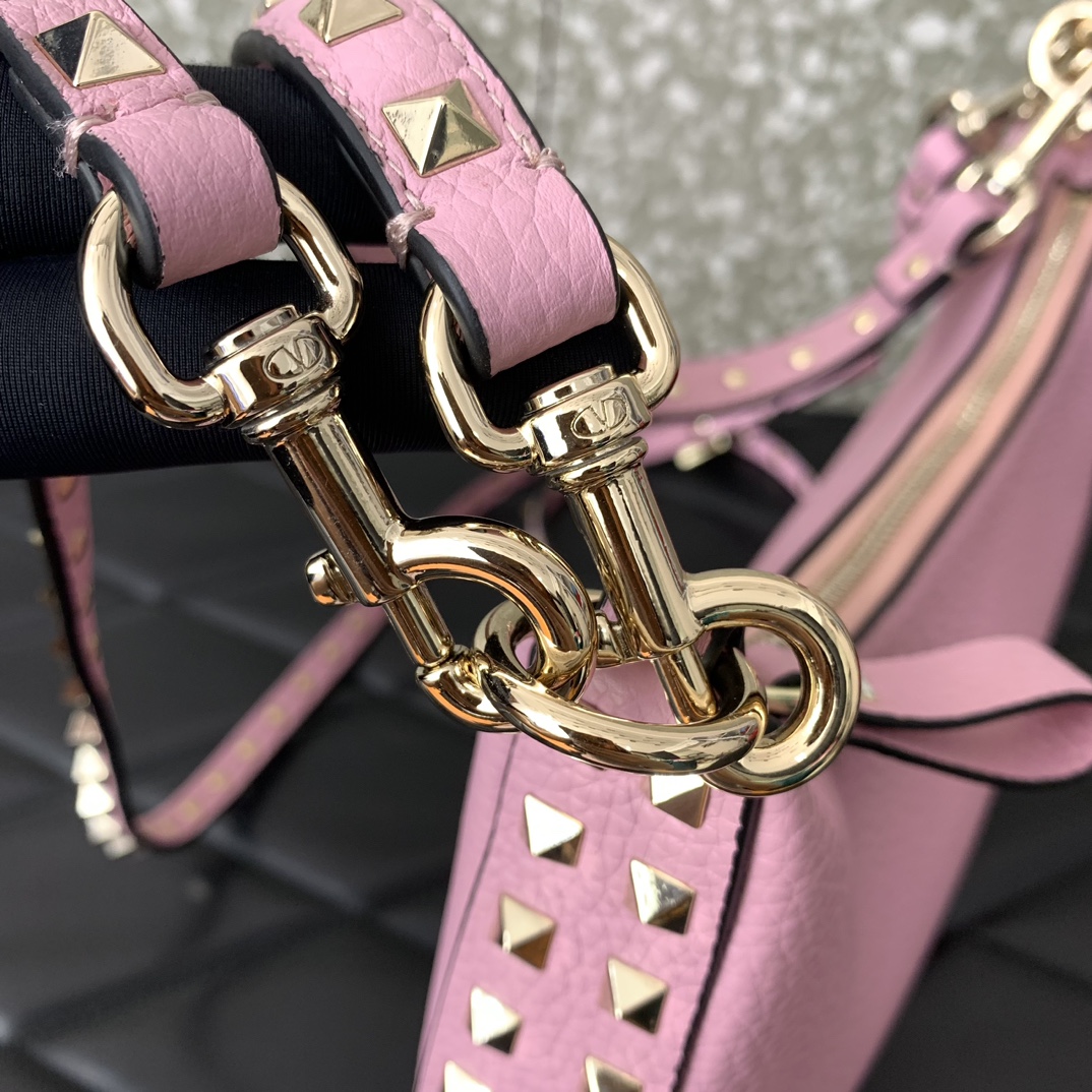 Valentino Garavani Rockstud Hobo Bag-6✖️4✖️16CM