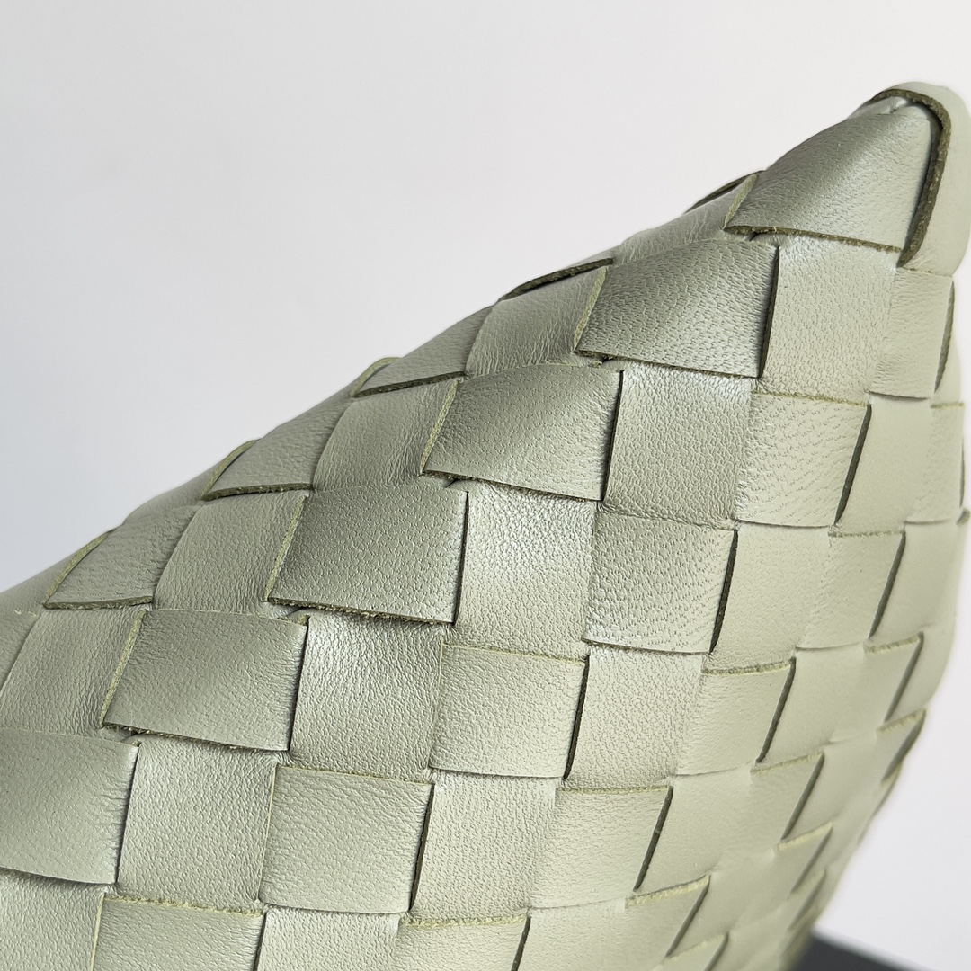 bo*te*ga Ve*ne*ta hop bag-41*20*8cm
