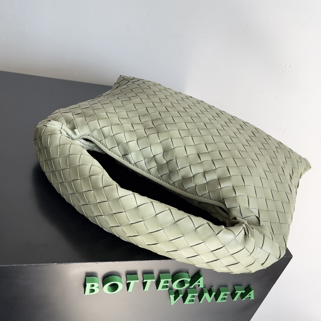 bo*te*ga Ve*ne*ta hop bag-41*20*8cm