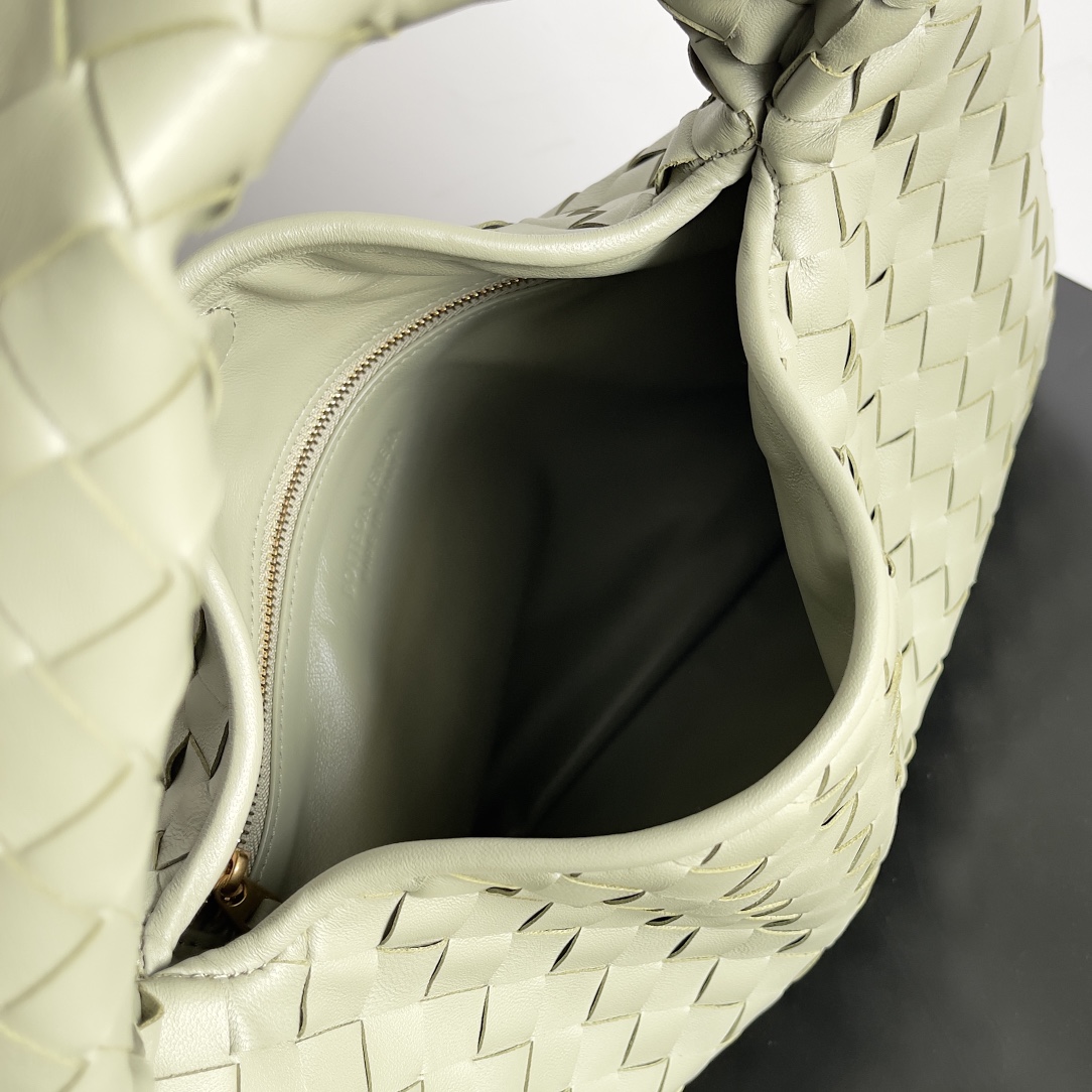 bo*te*ga Ve*ne*ta hop bag-41*20*8cm