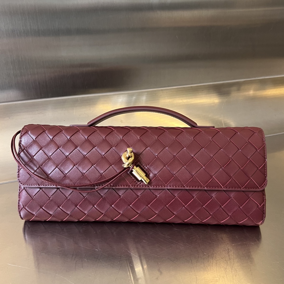 bo*te*ga Ve*ne*ta clutch-31x13x3 cm
