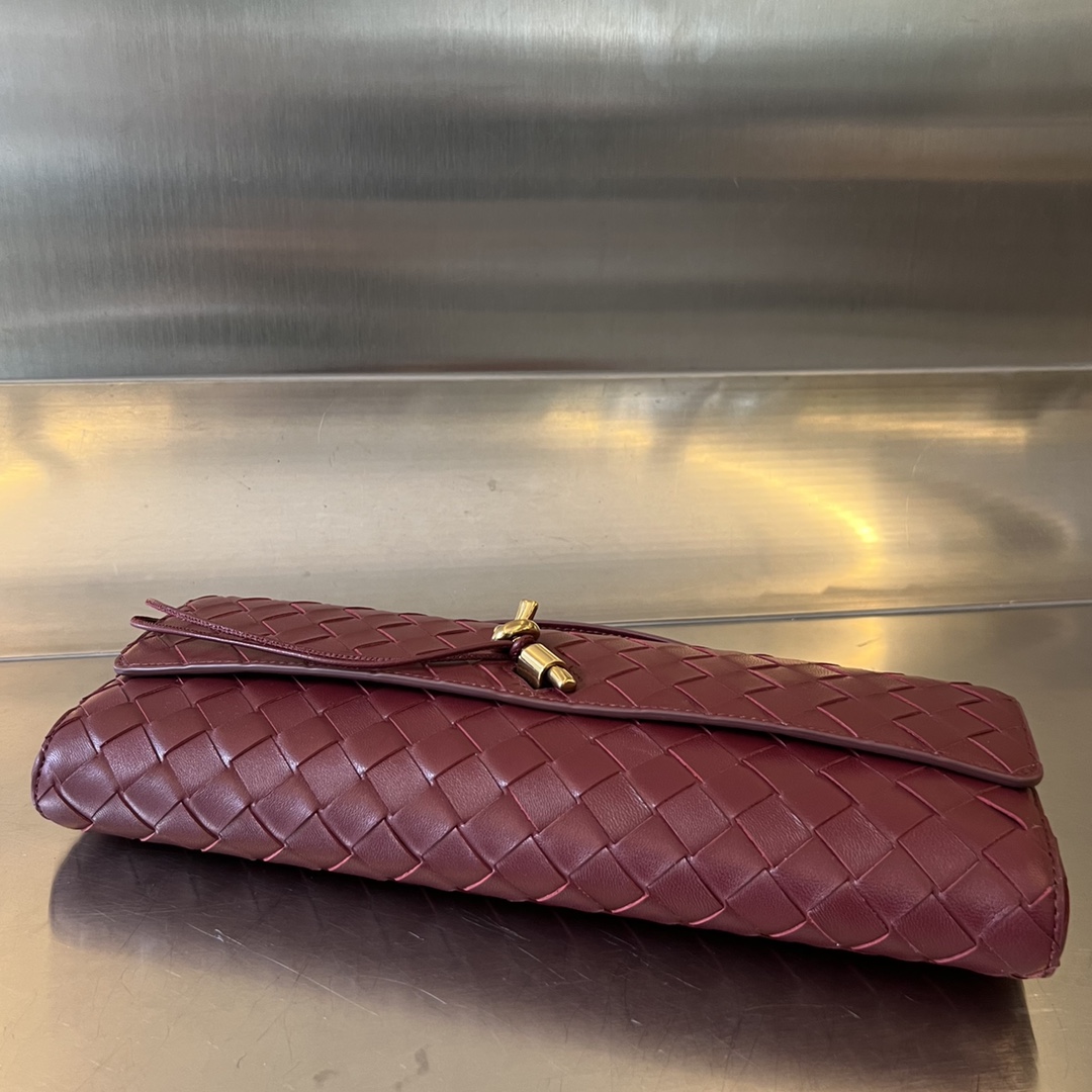 bo*te*ga Ve*ne*ta clutch-31x13x3 cm