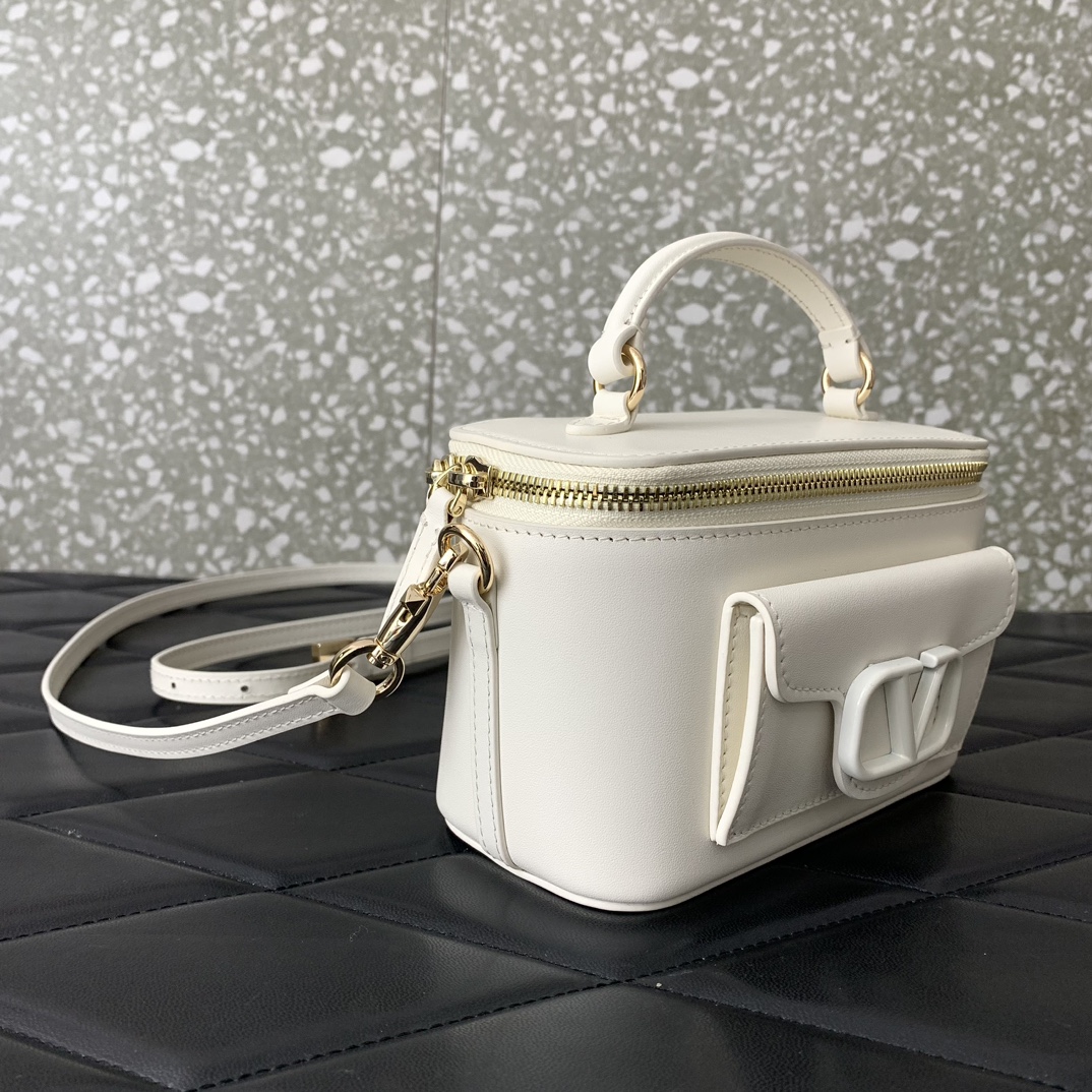 Valentino Alentino Garavani Box Bag-16.5*10*7.5CM