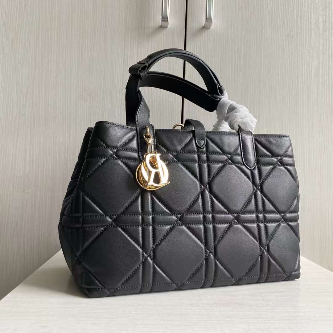 D*or 95-22 top handbags-36*30cm