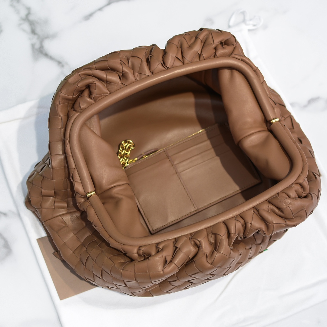bo*te*ga Ve*ne*ta the pouch bag-38*20*9cm