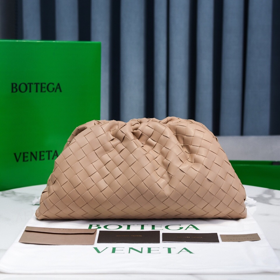 bo*te*ga Ve*ne*ta the pouch bag-38*20*9cm