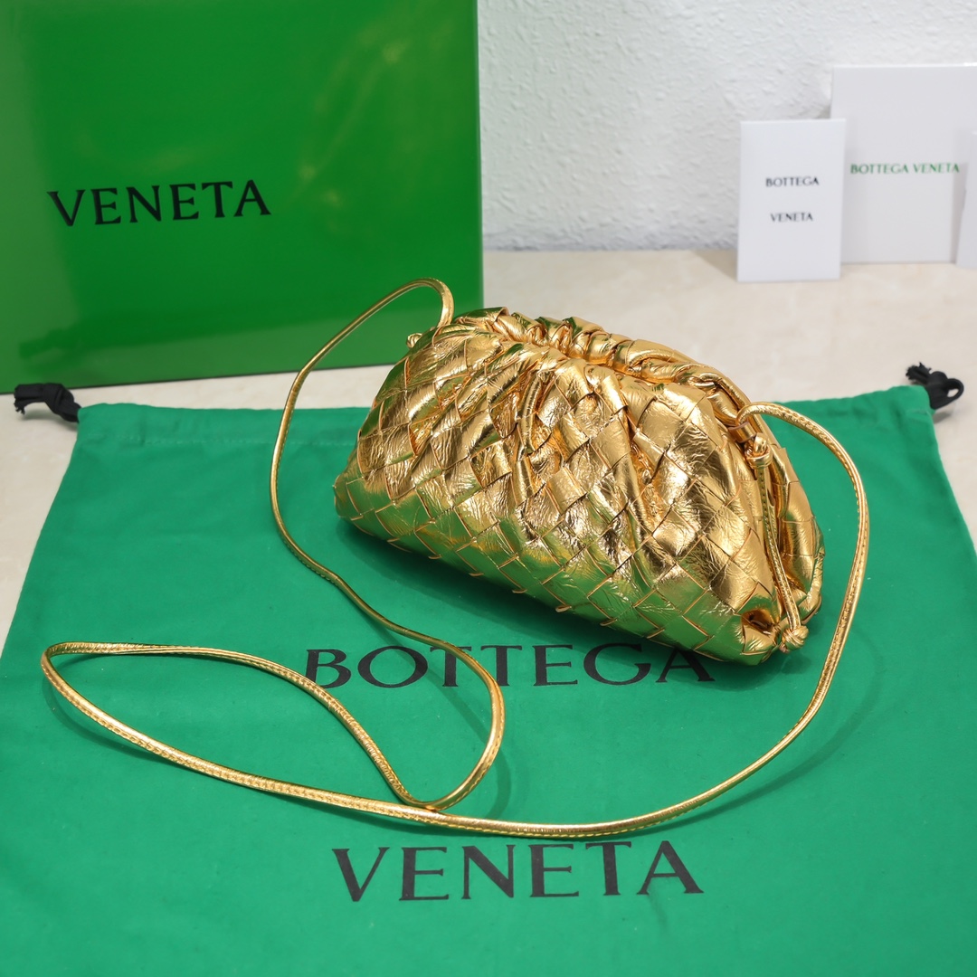bo*te*ga Ve*ne*ta the pouch bag-22*9cm