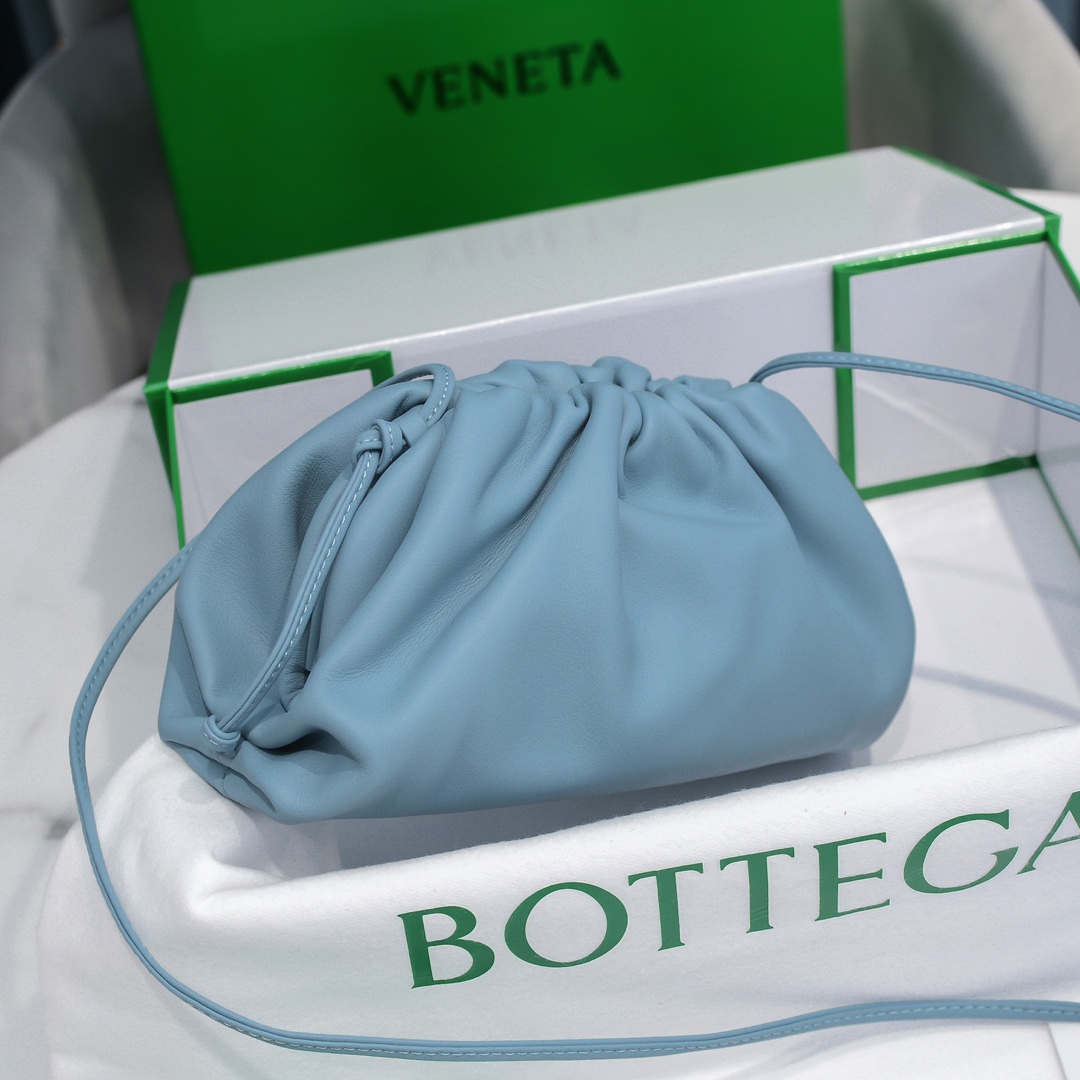 bo*te*ga Ve*ne*ta the pouch bag-22*9cm