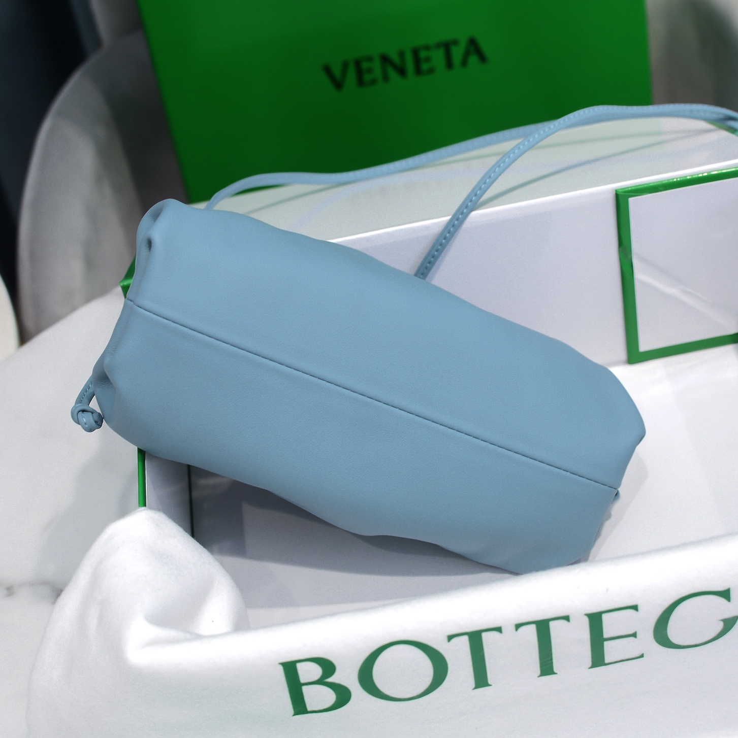 bo*te*ga Ve*ne*ta the pouch bag-22*9cm