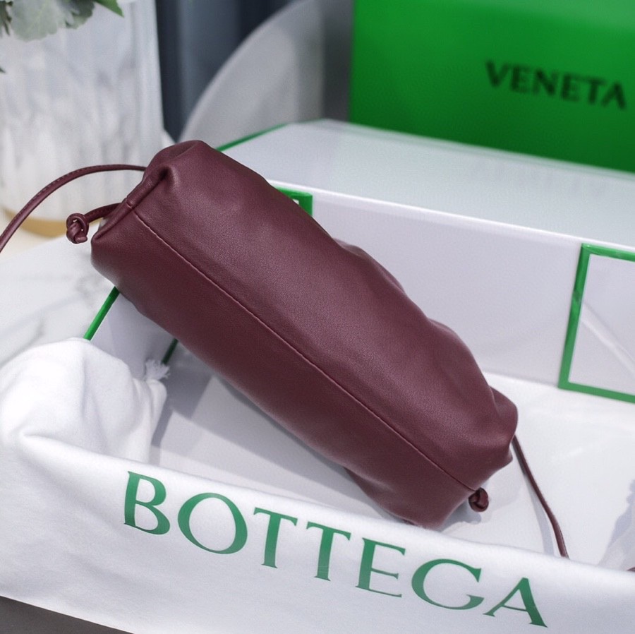 bo*te*ga Ve*ne*ta the pouch bag-22*9cm