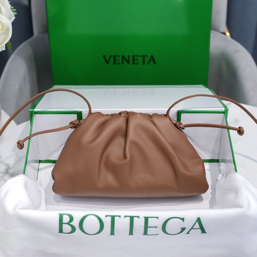 bo*te*ga Ve*ne*ta the pouch bag-22*9cm