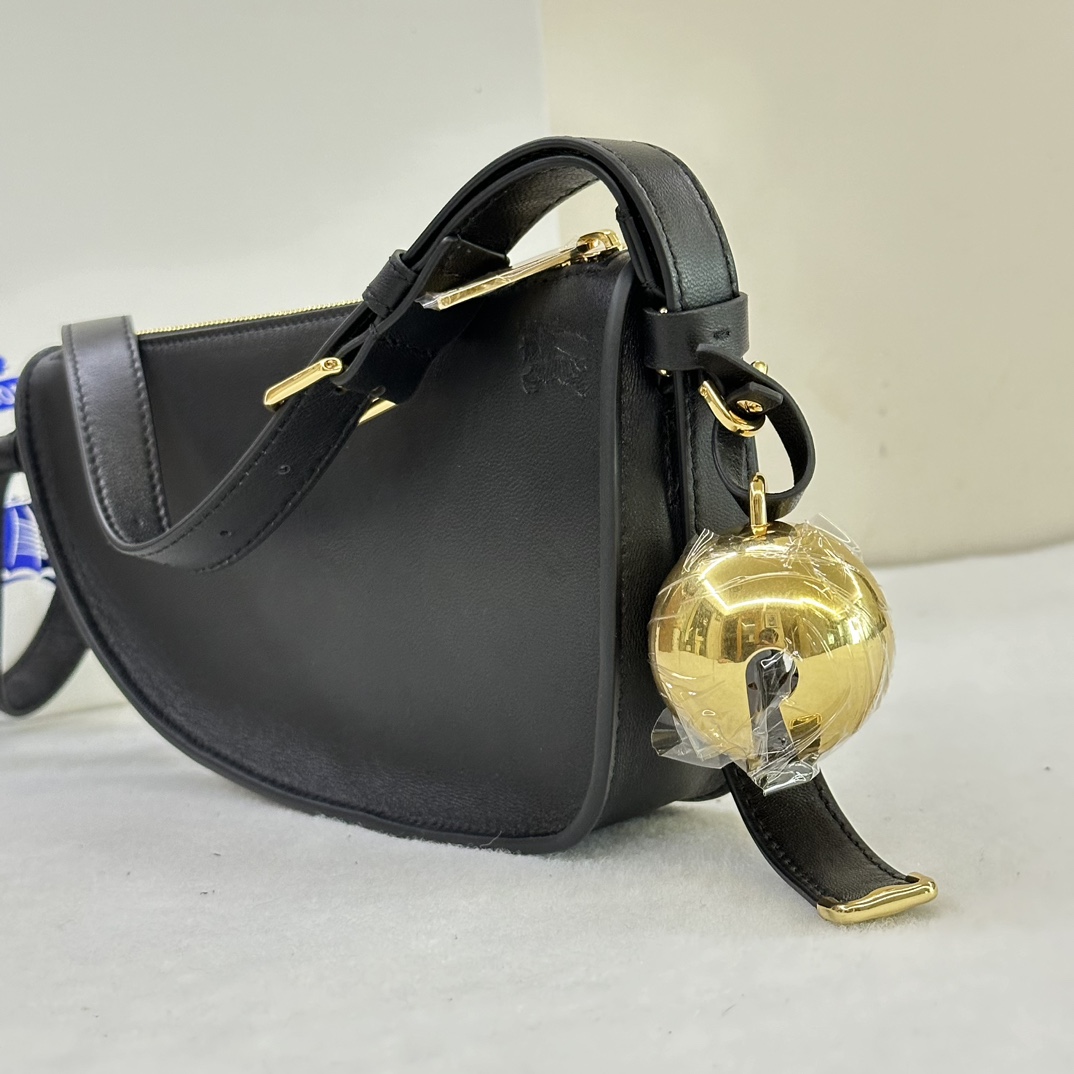 B**rry shield bag-26*5.5*13.5cm