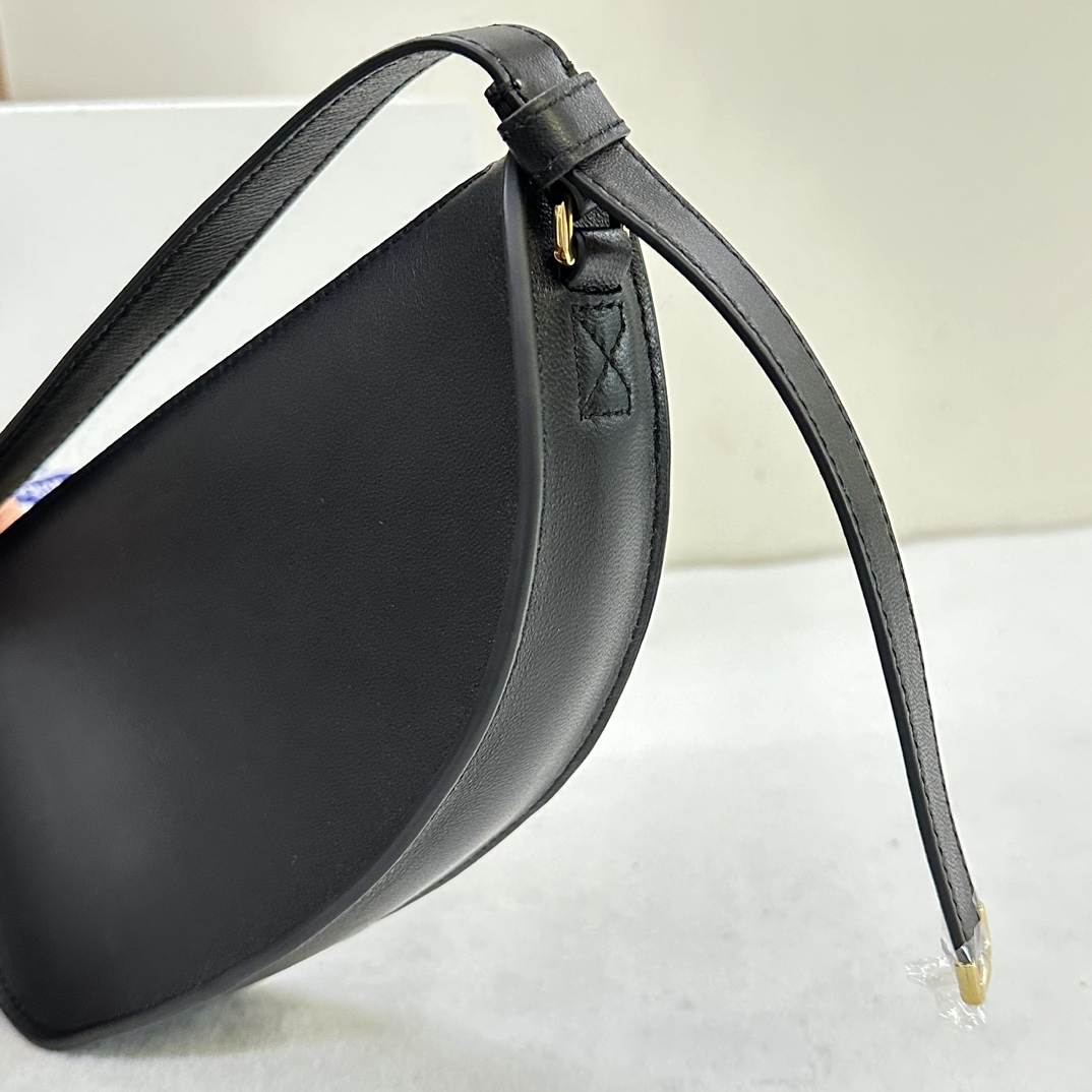 B**rry shield bag-26*5.5*13.5cm