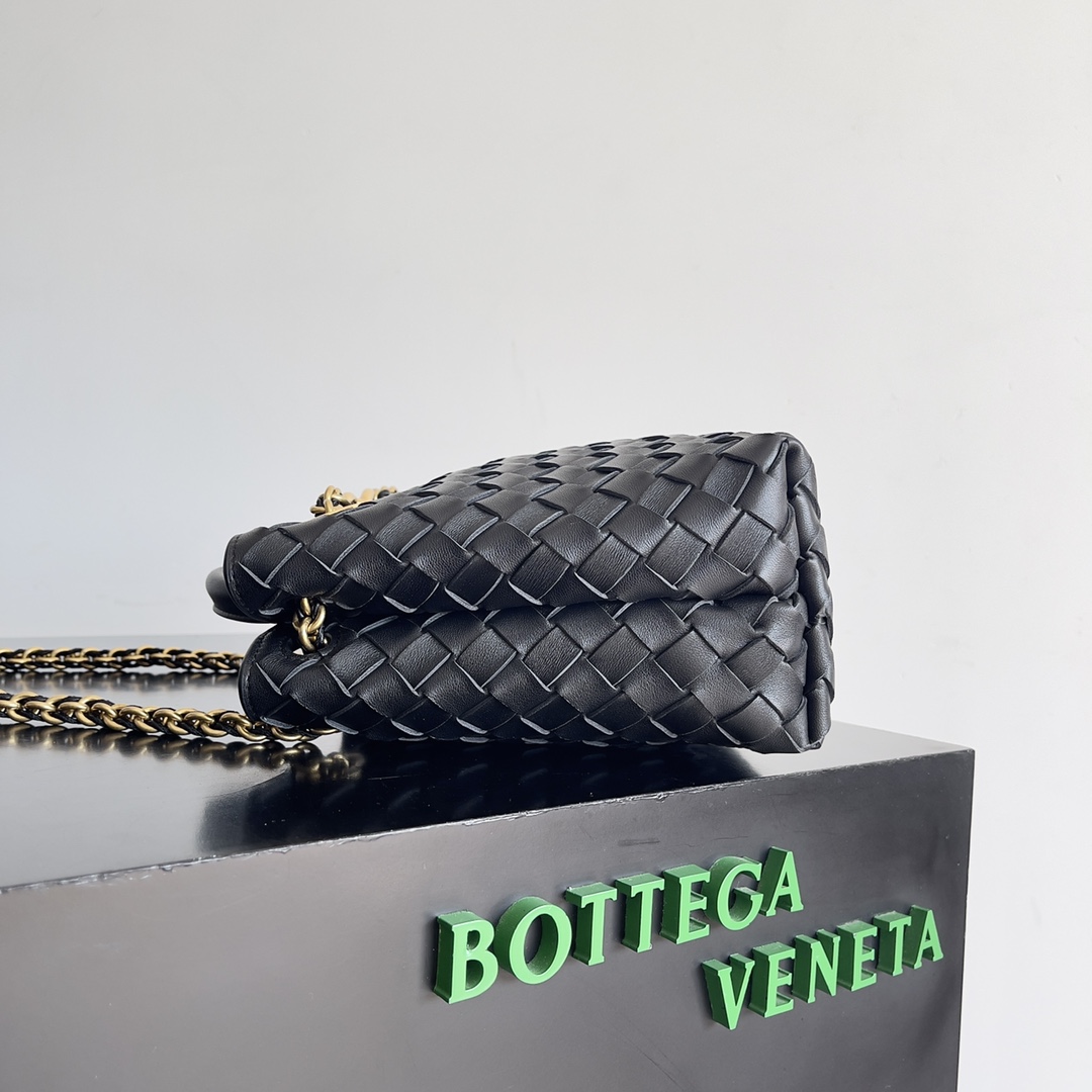 bo*te*ga Ve*ne*ta andiamo-25*22*10.5cm