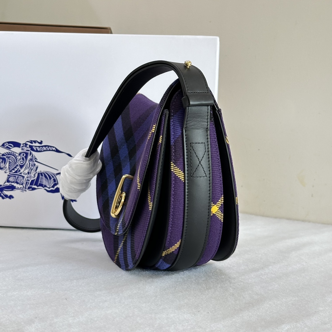 B**rry rocking horse bag-26 x 9.5 x 20.5cm