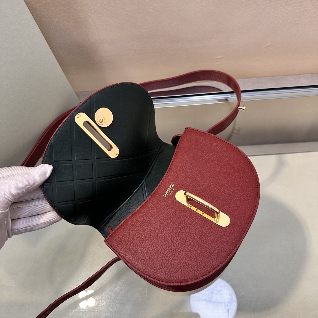 B**rry rocking horse bag-19× 6× 16cm