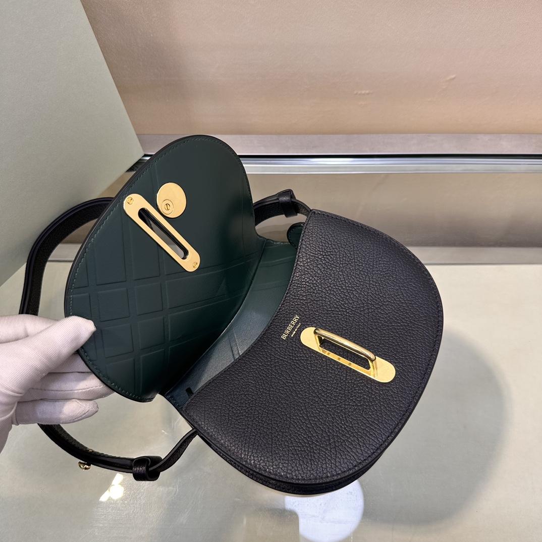 B**rry rocking horse bag-19× 6× 16cm