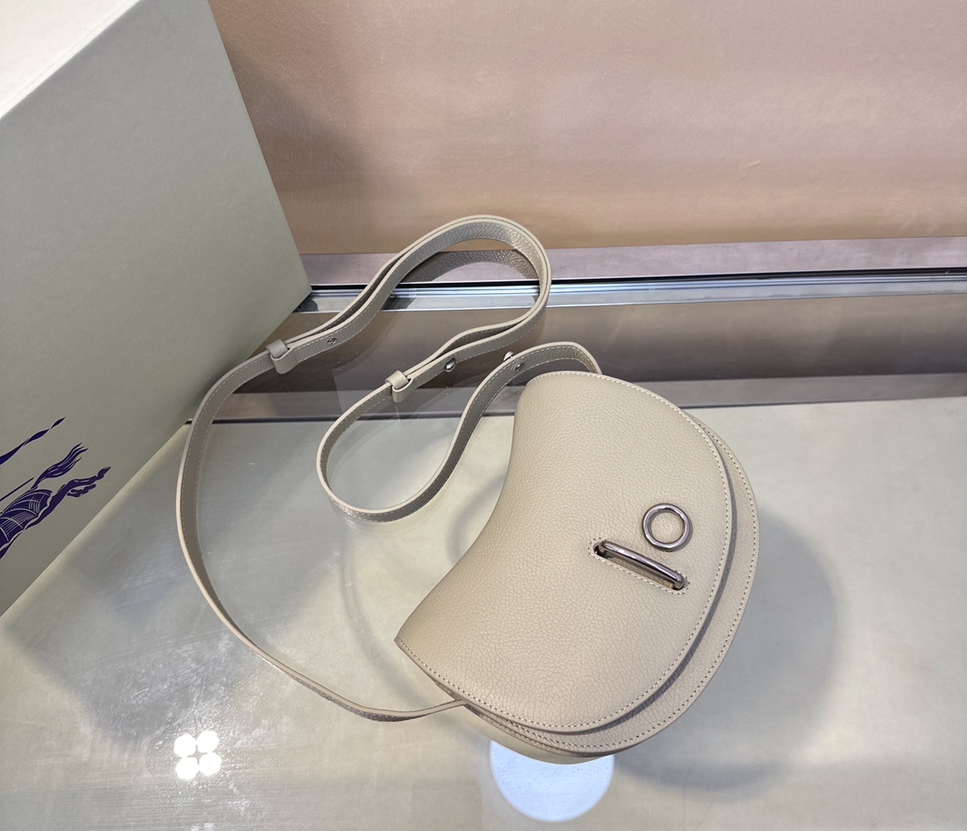 B**rry rocking horse bag-19× 6× 16cm