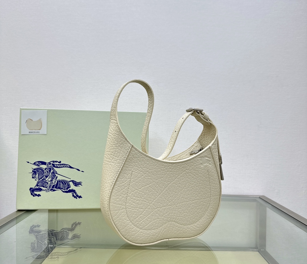 B**rry chess bag-23 x 4.5 x 19cm