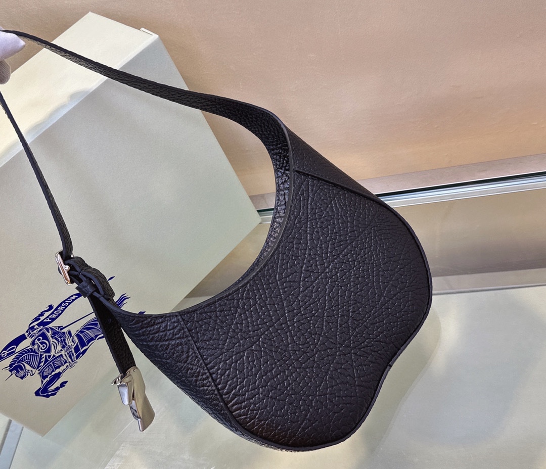 B**rry chess bag-23 x 4.5 x 19cm