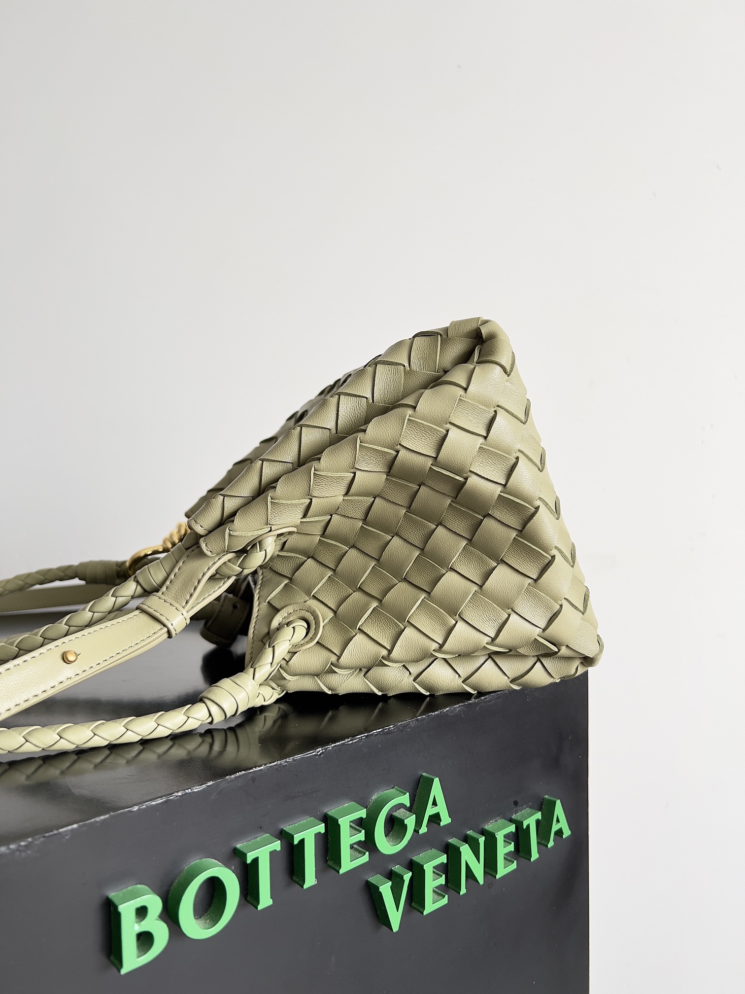 bo*te*ga Ve*ne*ta andiamo parachute tote-21*17*16.5cm