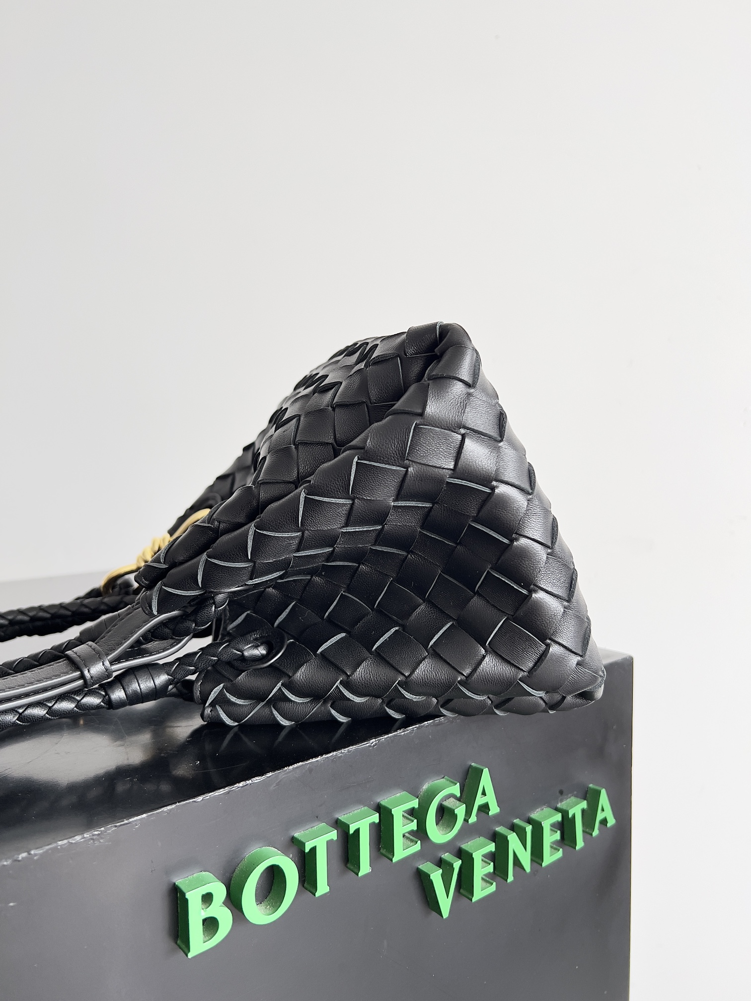 bo*te*ga Ve*ne*ta andiamo parachute tote-21*17*16.5cm