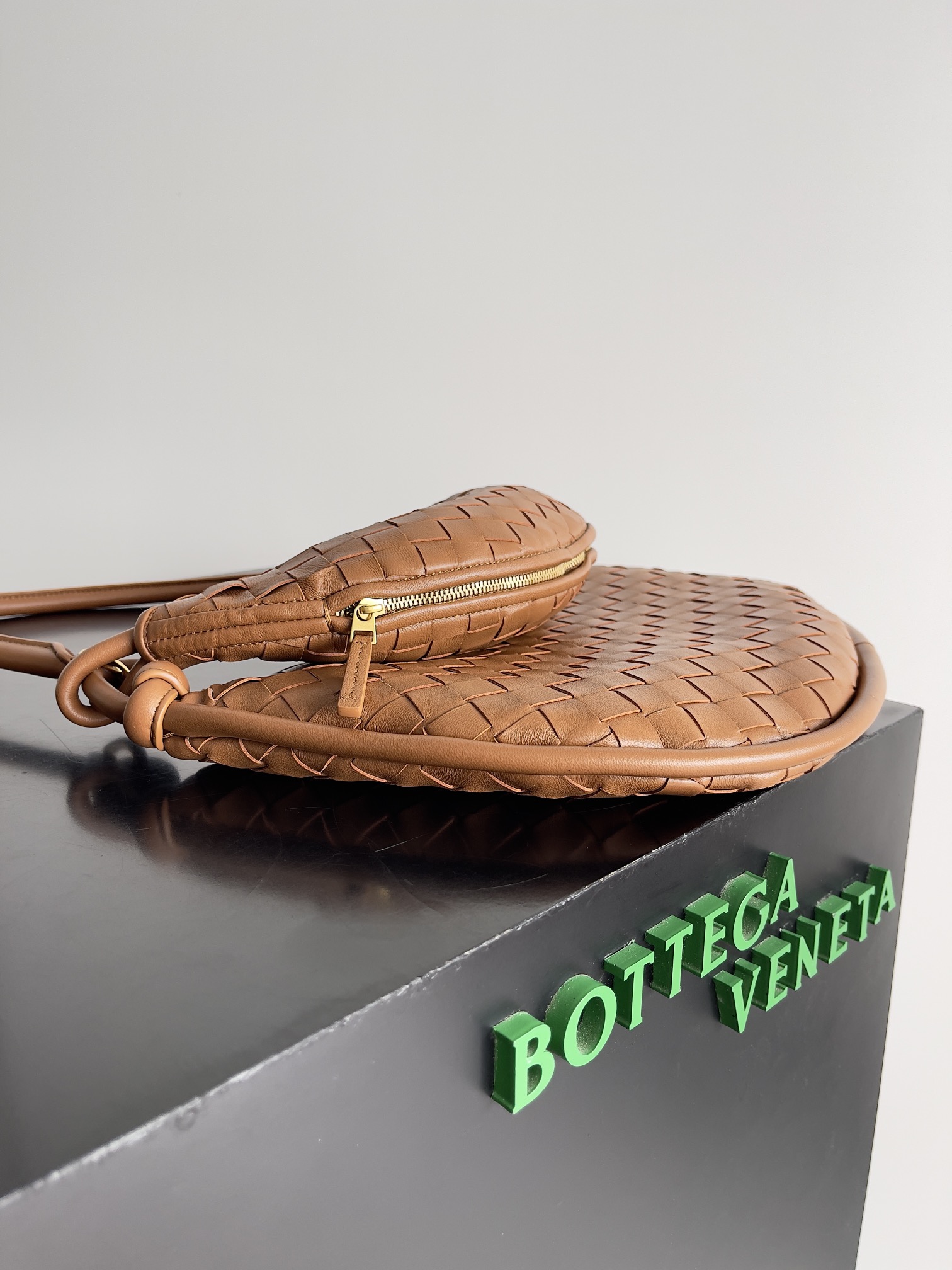 bo*te*ga Ve*ne*ta gemell bag-36x25x10cm