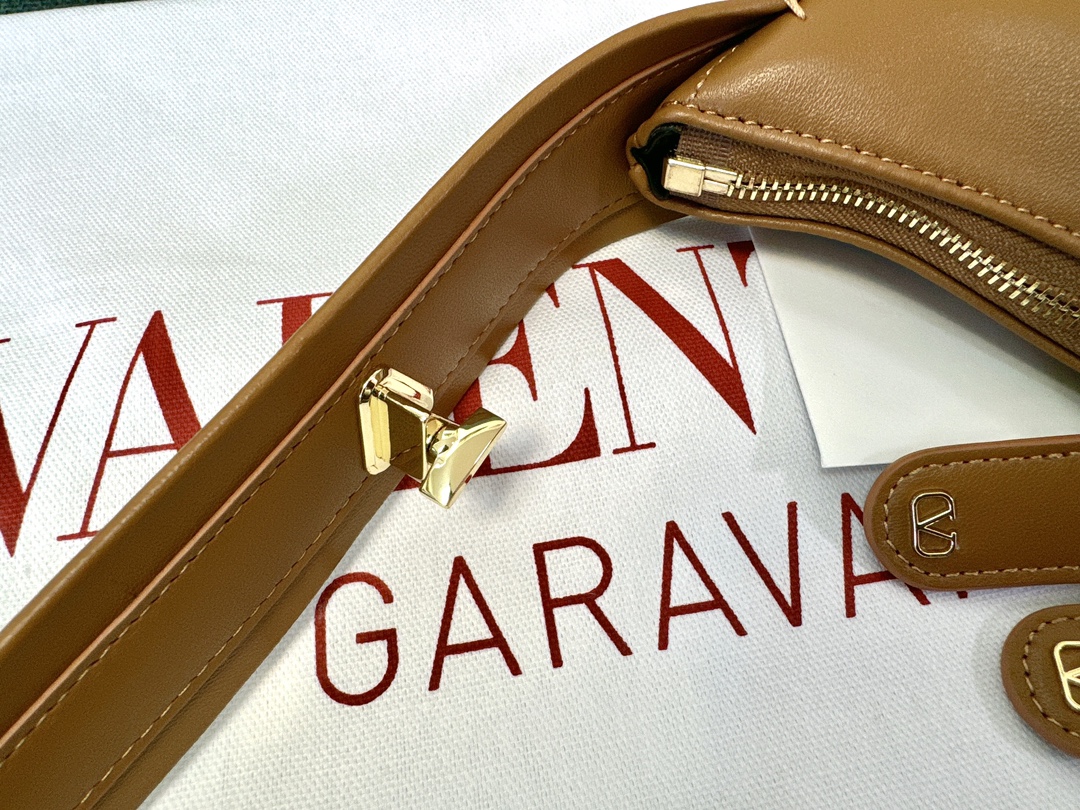 Valentino Hobo Bag-24x30x3CM