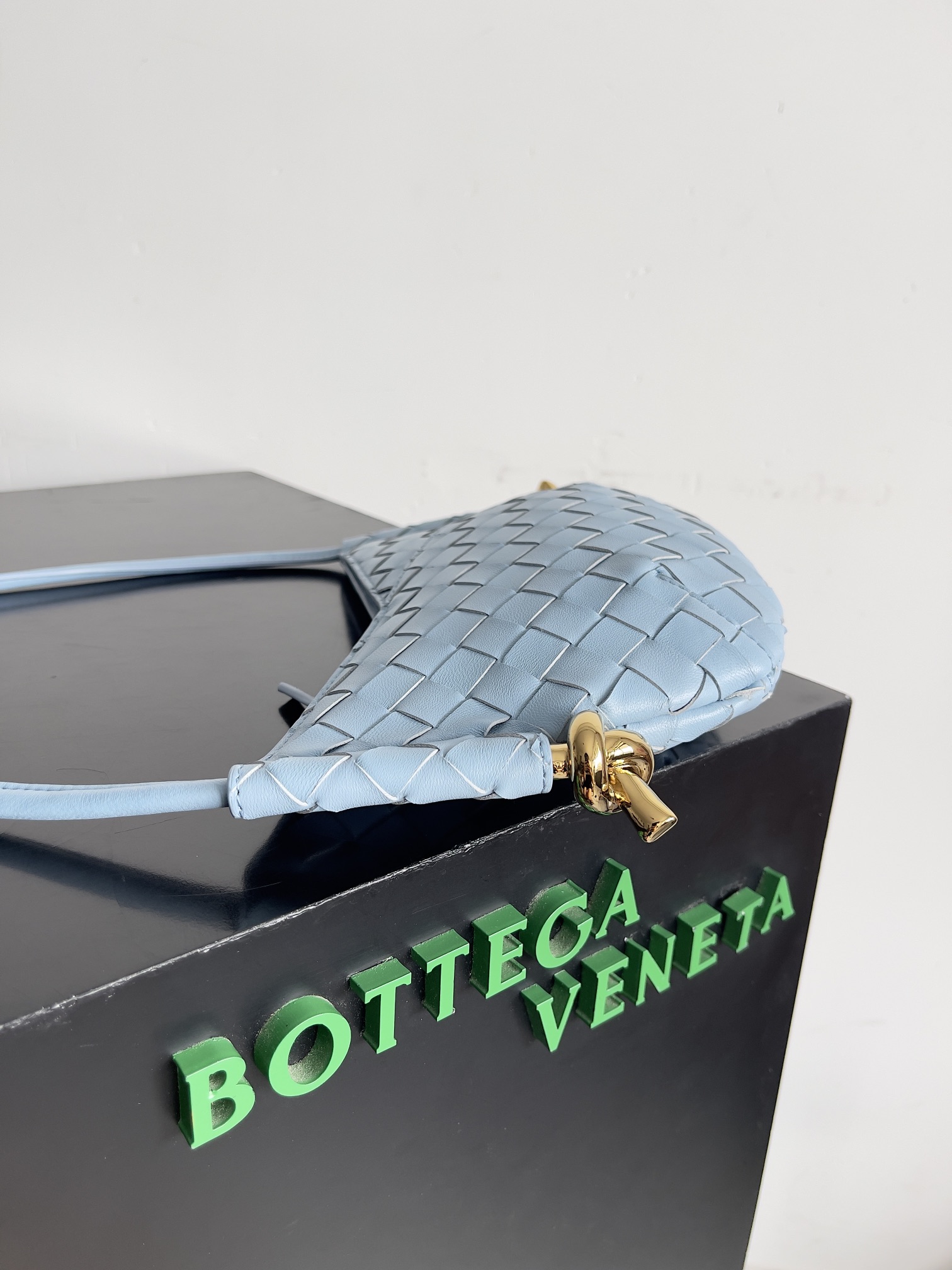 bo*te*ga Ve*ne*ta mini solstce bag-28*18*5cm